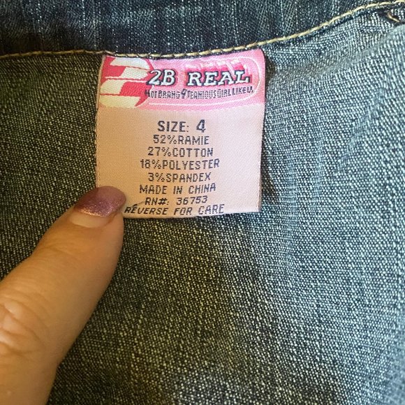 2B Real Girl's Jean Jacket with Rhinestones sz 4 - Picture 9 of 9